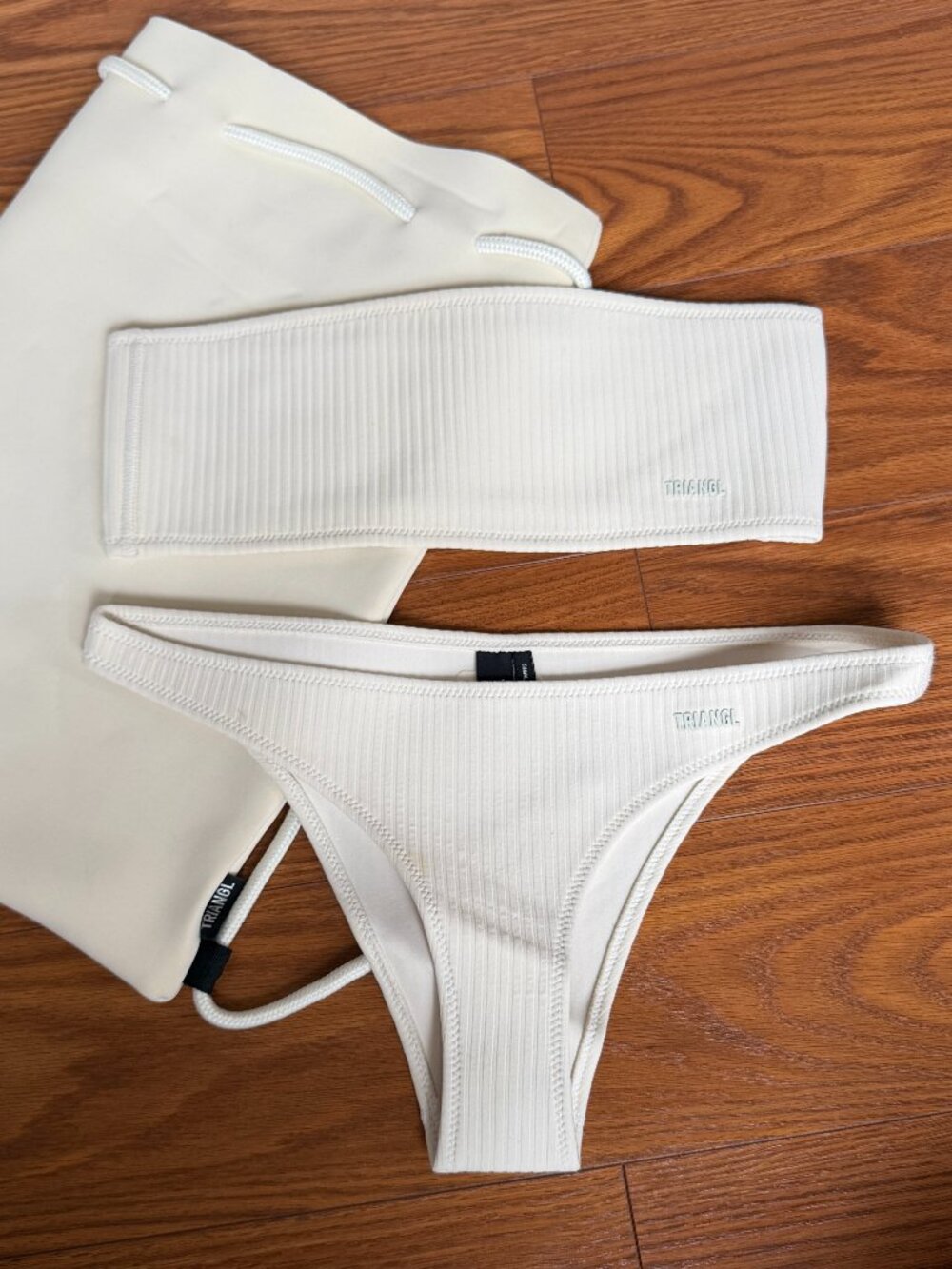 Triangl Twinnie Bikini White